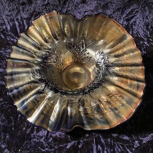 Antique Dugan Holly & Berry Carnival Glass Crimped Bowl Beautiful